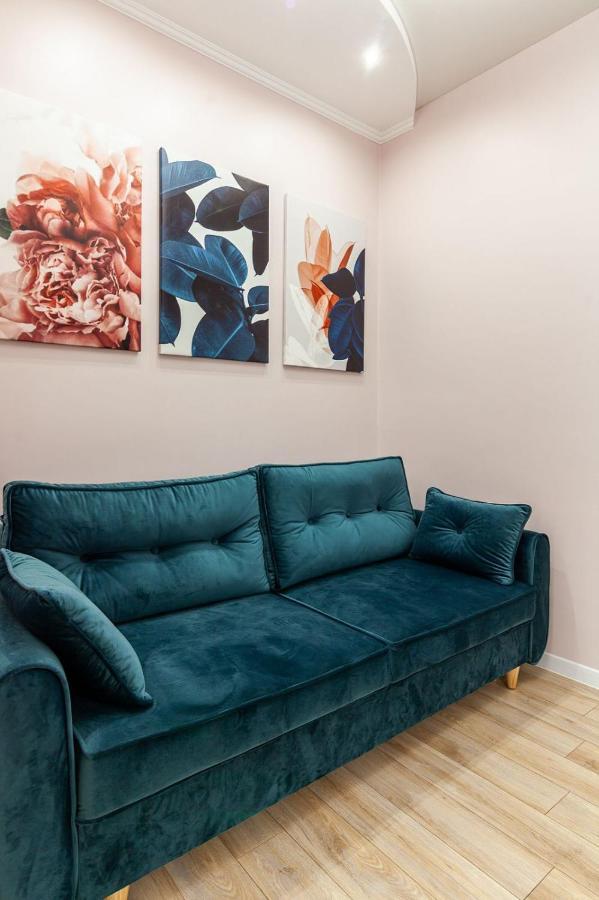 Avangard Magnus Apartment Lviv Exterior photo